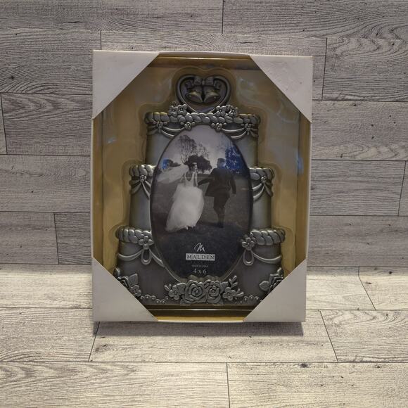 Malden International Designs 4x6 Wedding Cake Pewter Picture Frame NEW - Picture 1 of 7